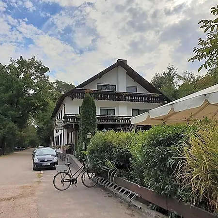 Ganerb Hotel *